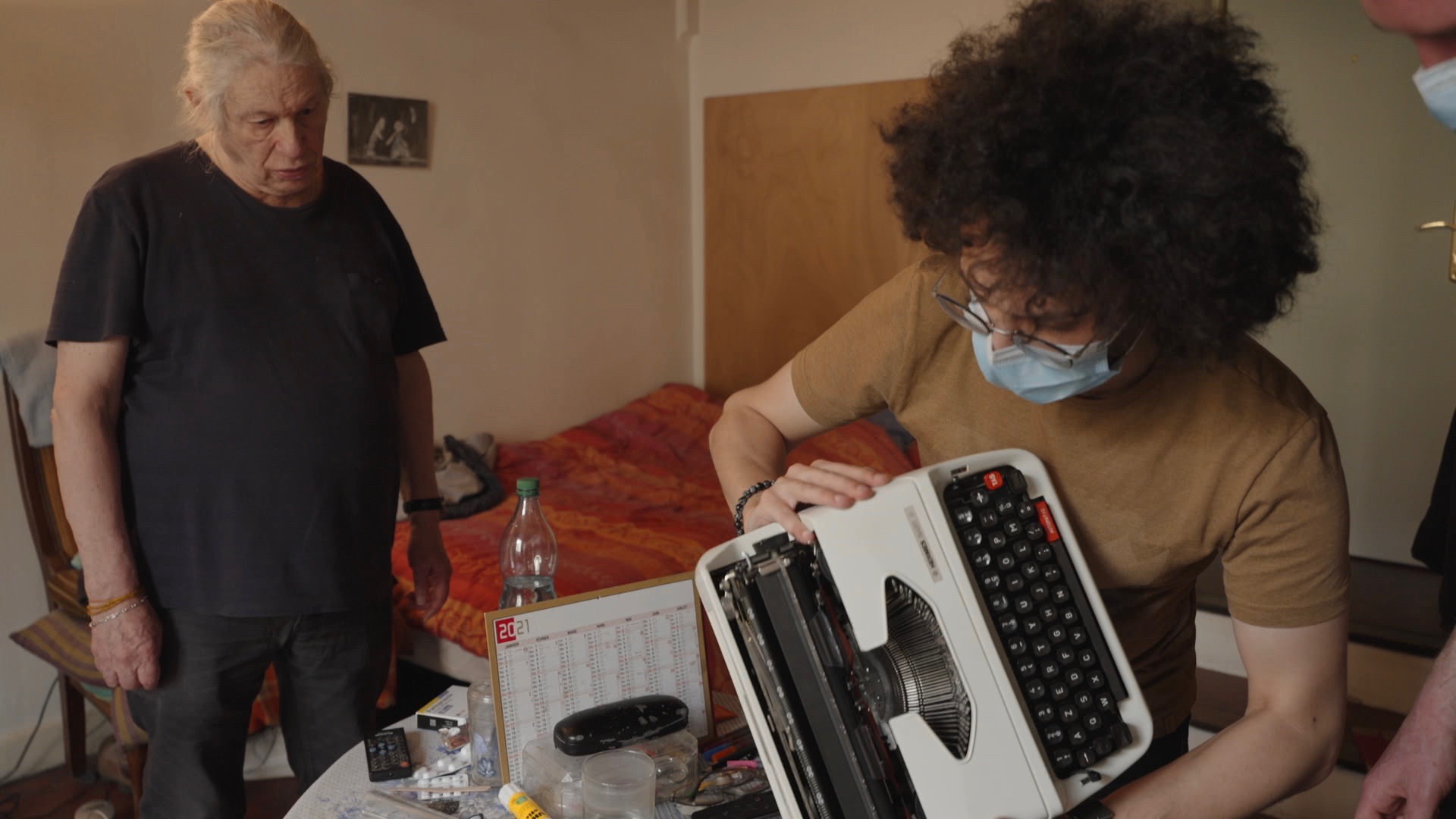 The typewriter and Other Headaches - Nicolas Philibert